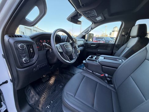 New 2025 GMC Sierra 2500 Pro w/ Convenience Package image 11
