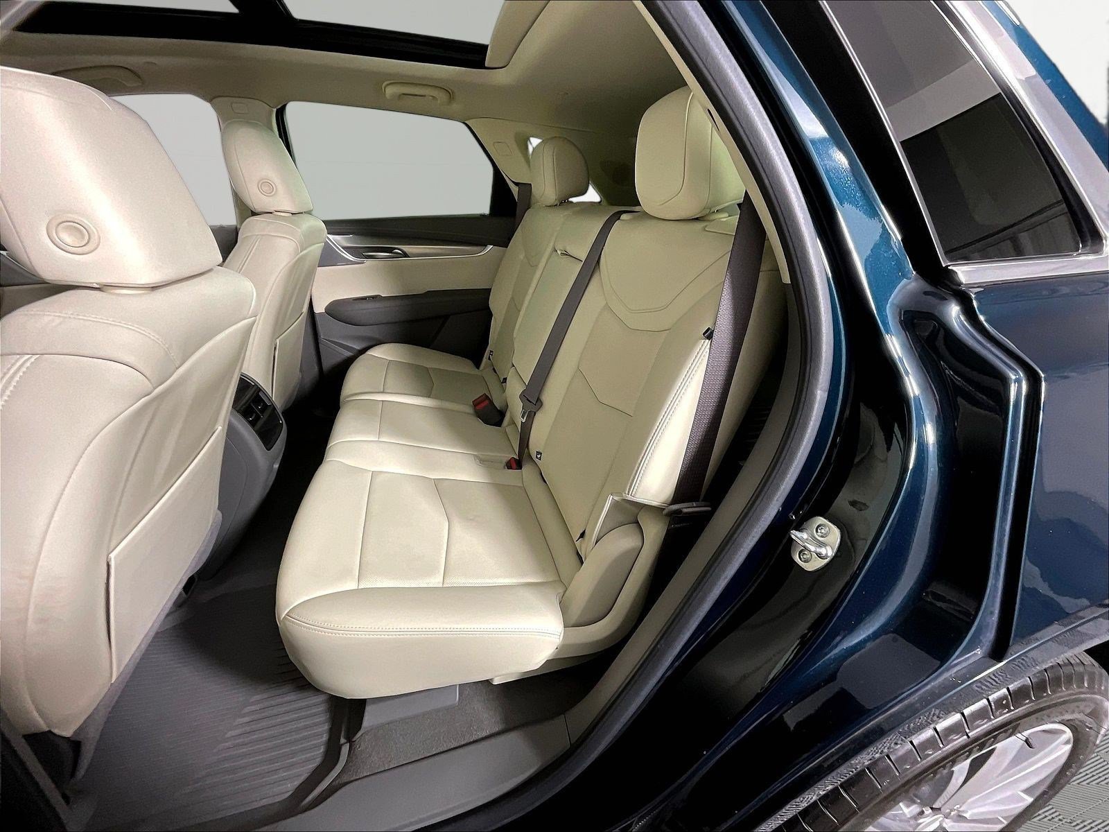 Used 2024 Cadillac XT5 Premium Luxury w/ LPO, Floor Liner Package AWD/4WD image 22