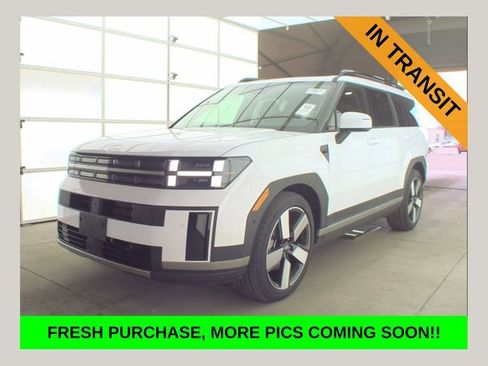 Used 2025 Hyundai Santa Fe Limited image 1