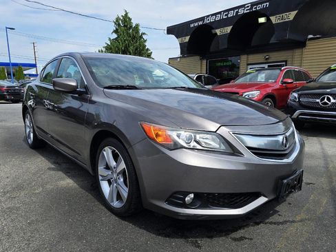 Used 2013 Acura ILX w/ Technology Package FWD image 1