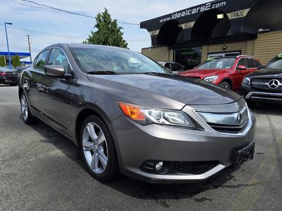Used 2013 Acura ILX w/ Technology Package
