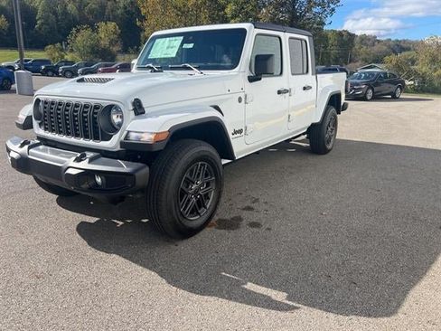 New 2025 Jeep Gladiator Sport AWD/4WD image 5