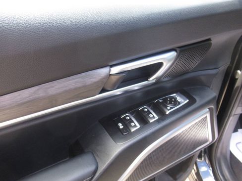Used 2025 Kia Telluride EX X-Line AWD/4WD image 23