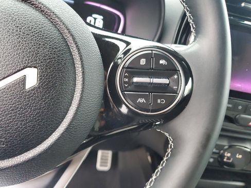 Certified 2024 Kia Soul GT-Line image 30