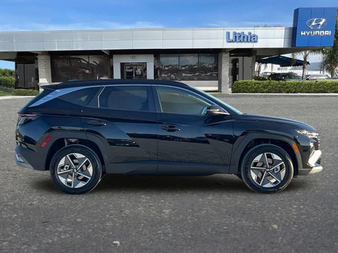 New 2025 Hyundai Tucson SEL image 8