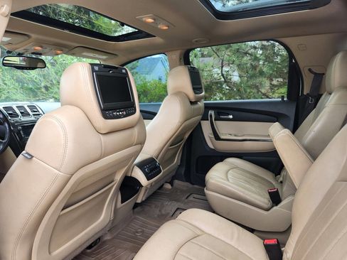 Used 2012 GMC Acadia Denali image 22