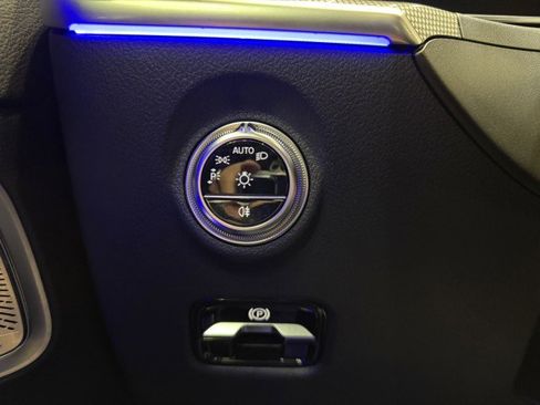 Used 2024 Mercedes-Benz CLE 300 4MATIC Coupe image 23