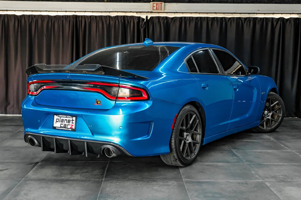 Used 2015 Dodge Charger R/T Scat Pack RWD image 9