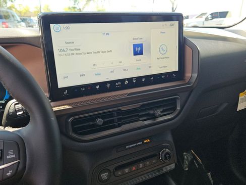 New 2025 Ford Bronco Sport Outer Banks image 11