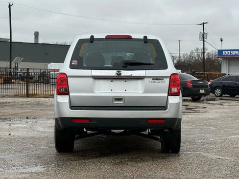 Used 2010 MAZDA Tribute i Sport image 6