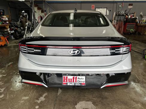 Used 2025 Hyundai Sonata SEL FWD image 4