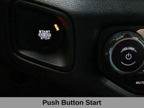 Used 2025 Jeep Wrangler Unlimited Sport AWD/4WD image 32