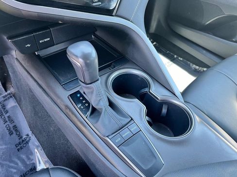 Used 2024 Toyota Camry SE FWD image 22