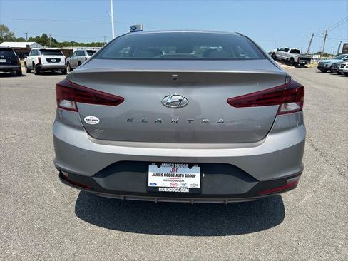 Used 2020 Hyundai Elantra SE w/ Cargo Package (C1) FWD image 6