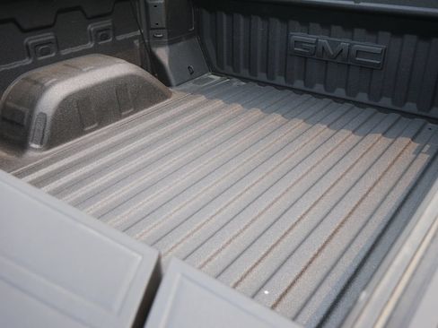 Certified 2025 GMC Sierra 1500 Denali Ultimate AWD/4WD image 9