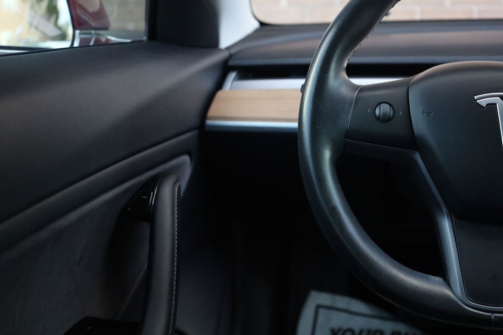 Used 2018 Tesla Model 3 Mid Range RWD image 32
