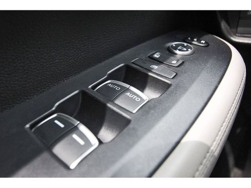 Used 2025 Honda HR-V EX-L image 20