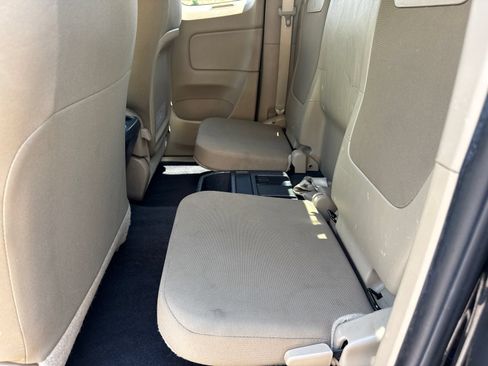 Used 2012 Toyota Tacoma 2WD Access Cab w/ SR5 Pkg image 21