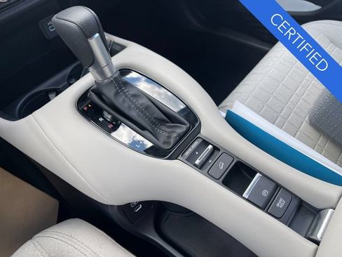 Certified 2024 Honda HR-V LX image 28