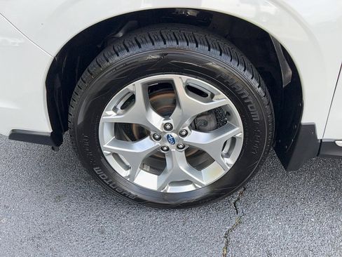 Used 2017 Subaru Forester 2.5i Touring image 9