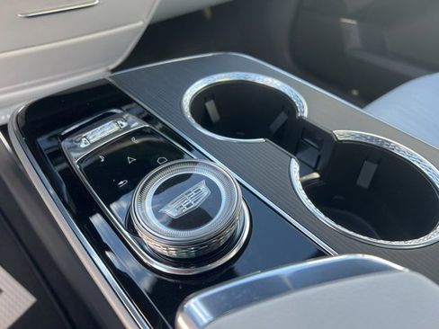 New 2024 Cadillac Lyriq Luxury image 29