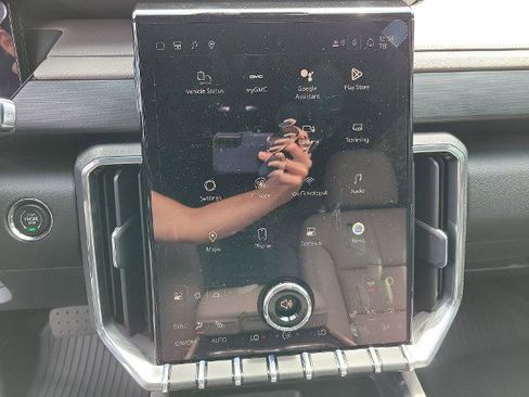 New 2026 GMC Acadia Elevation w/ Elevation Premium Package image 17