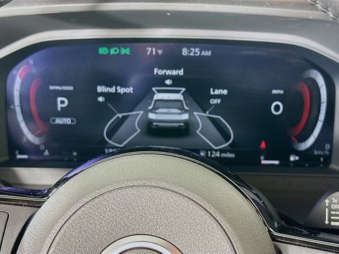 Certified 2023 Nissan Rogue Platinum AWD/4WD image 17