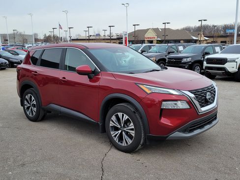 Used 2023 Nissan Rogue SV image 31