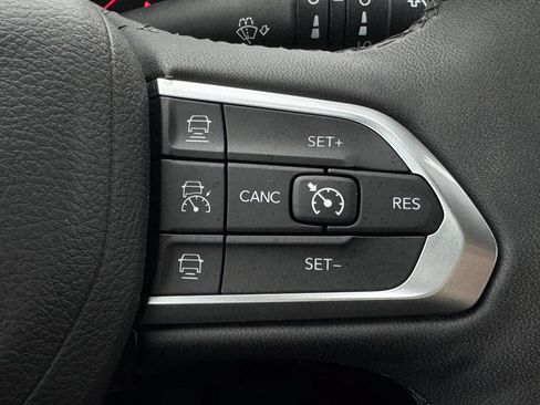 Used 2025 Jeep Compass Limited AWD/4WD image 26