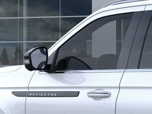 New 2025 Lincoln Navigator L Black Label image 20