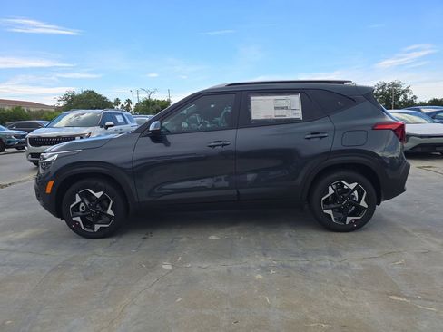 New 2026 Kia Seltos S FWD image 4