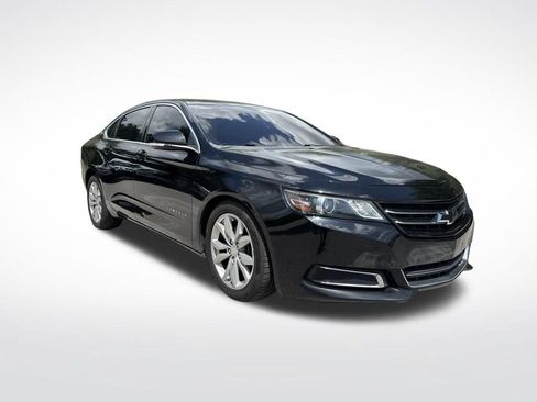 Used 2017 Chevrolet Impala LT FWD image 2