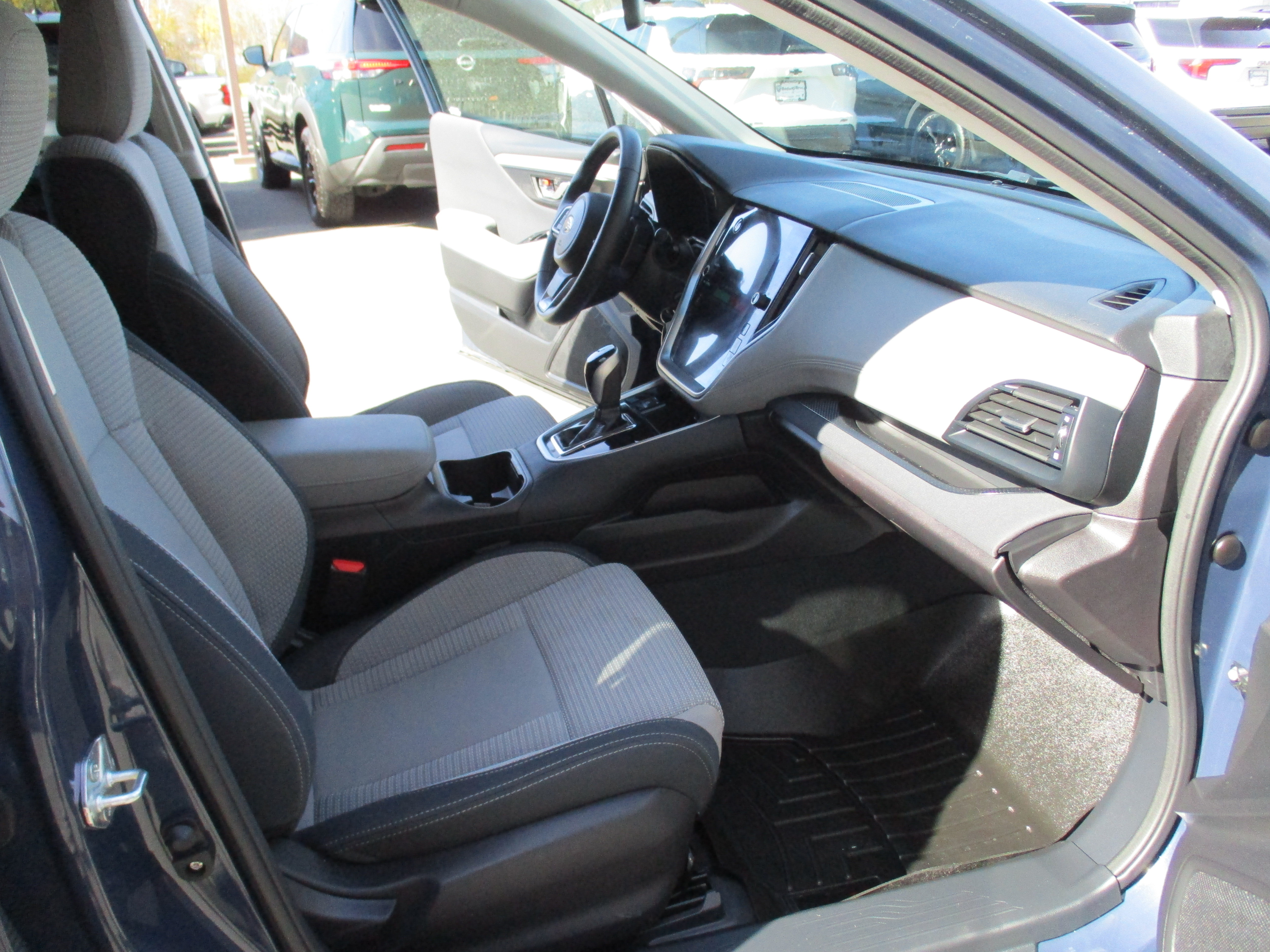 Used 2023 Subaru Outback Premium AWD/4WD image 15