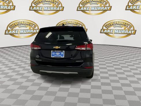 Used 2023 Chevrolet Equinox Premier FWD image 2
