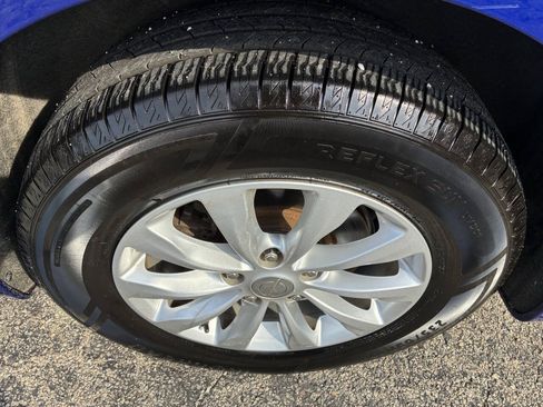 Used 2019 Chrysler Pacifica Touring-L FWD image 26
