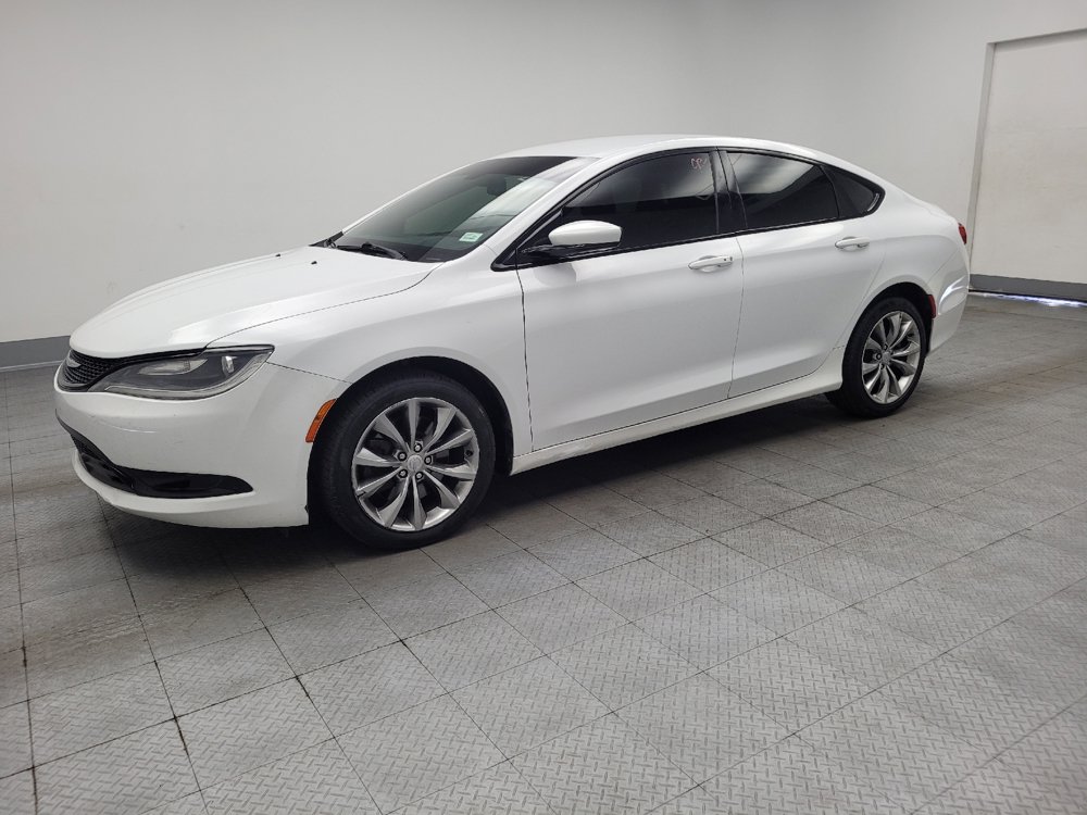Used 2015 Chrysler 200 S w/ Comfort Group FWD image 2