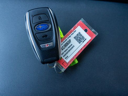 Used 2024 Subaru Outback Touring AWD/4WD image 33
