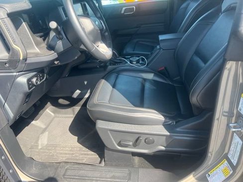 Used 2025 Ford Bronco Badlands AWD/4WD image 22