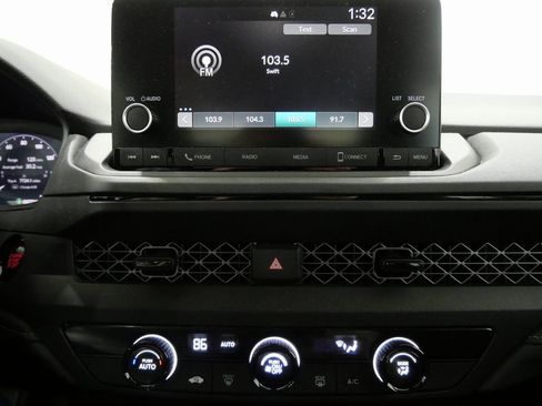 Used 2023 Honda Accord LX image 18