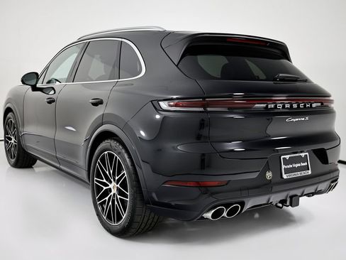 New 2026 Porsche Cayenne S AWD/4WD image 3