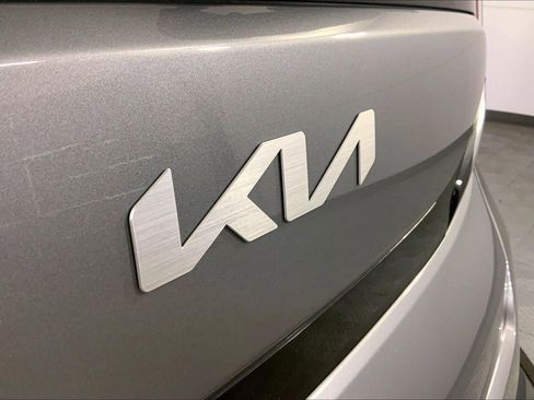 Used 2025 Kia Soul LX image 29