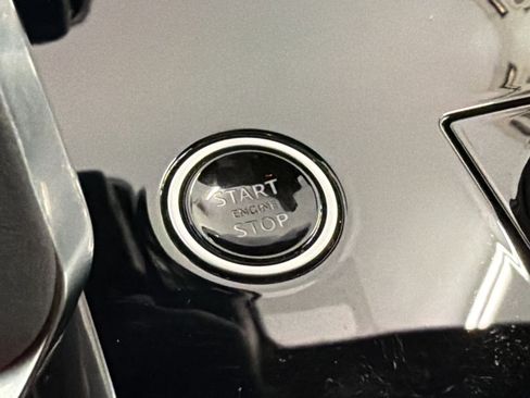 Certified 2023 Land Rover Range Rover Sport SE Dynamic image 24