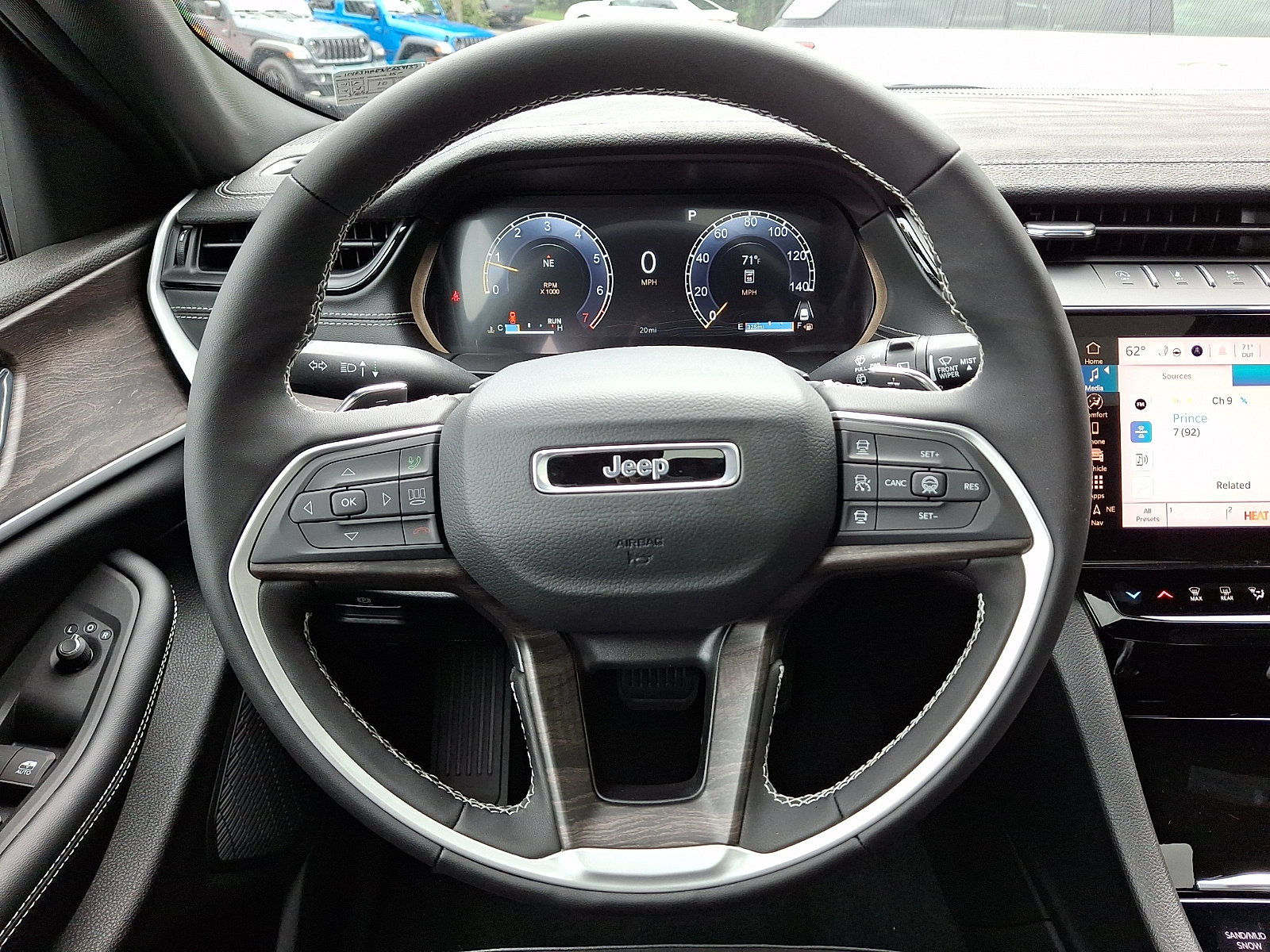 New 2027 Jeep Grand Cherokee 4WD image 14