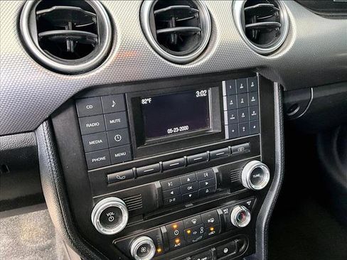 Used 2018 Ford Mustang GT w/ Black Accent Pkg image 21