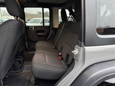 Used 2023 Jeep Wrangler Unlimited Willys w/ Xtreme Recon 35" Tire Package image 8