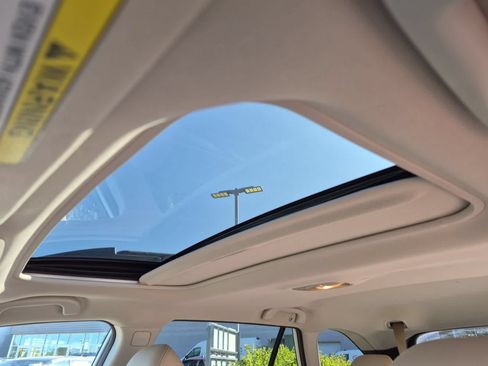Used 2019 Subaru Outback 2.5i Limited AWD/4WD image 19