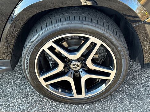 Used 2019 Mercedes-Benz GLS 550 4MATIC image 18