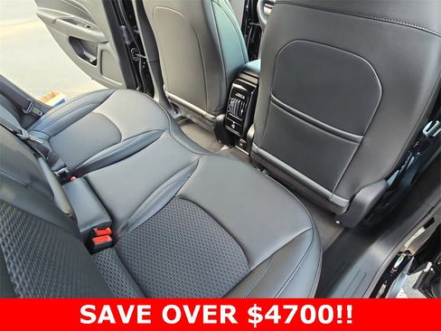 New 2025 Jeep Compass Latitude w/ Sun & Sound Group image 12