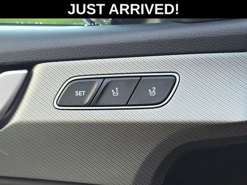 Used 2023 Hyundai Palisade SEL w/ Premium Package FWD image 15