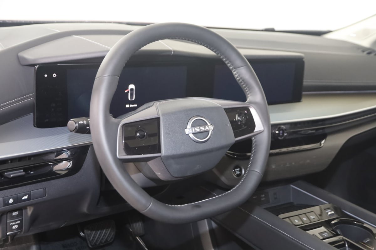 Used 2025 Nissan Murano SL AWD/4WD image 6